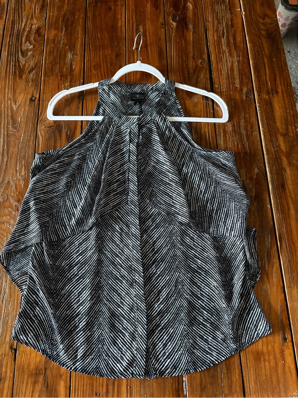 Worthington Black & White High-Neck Printed Tank